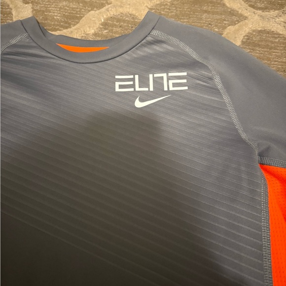 Nike Elite Gray and Orange Performance Shirt - Picture 2 of 12